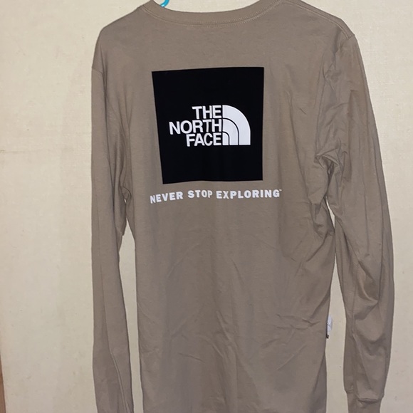 Tan Men’s Medium North Face L/S Tee - Picture 4 of 4